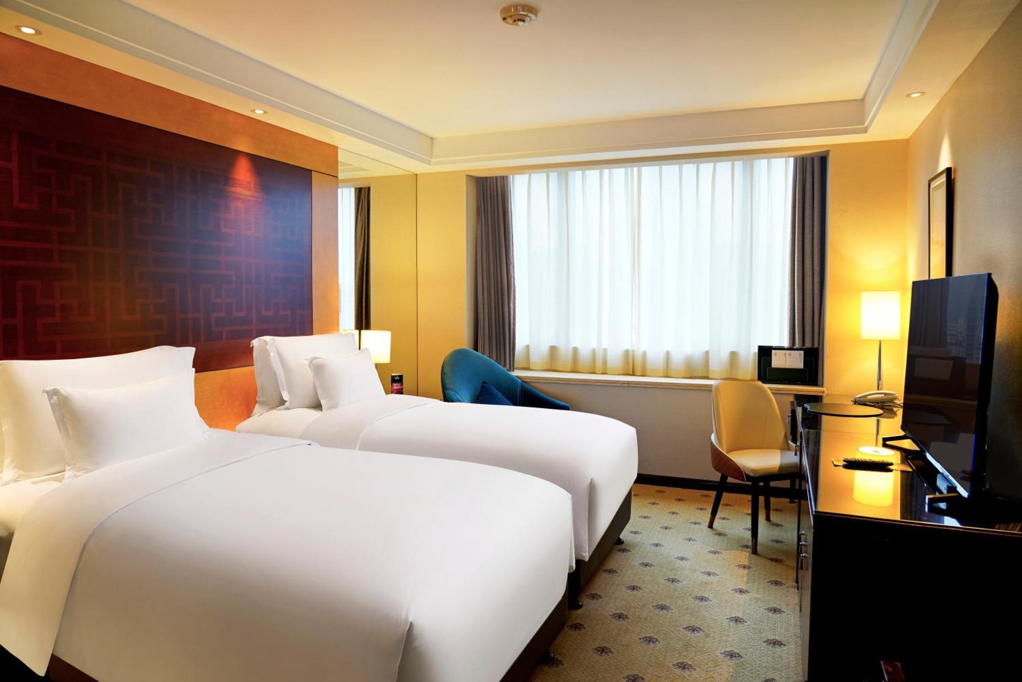 Radisson Collection Hyland Hotel
